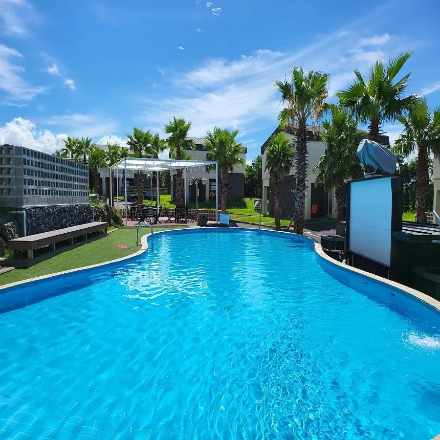 Pool And Villa Sorang Jeju Resort