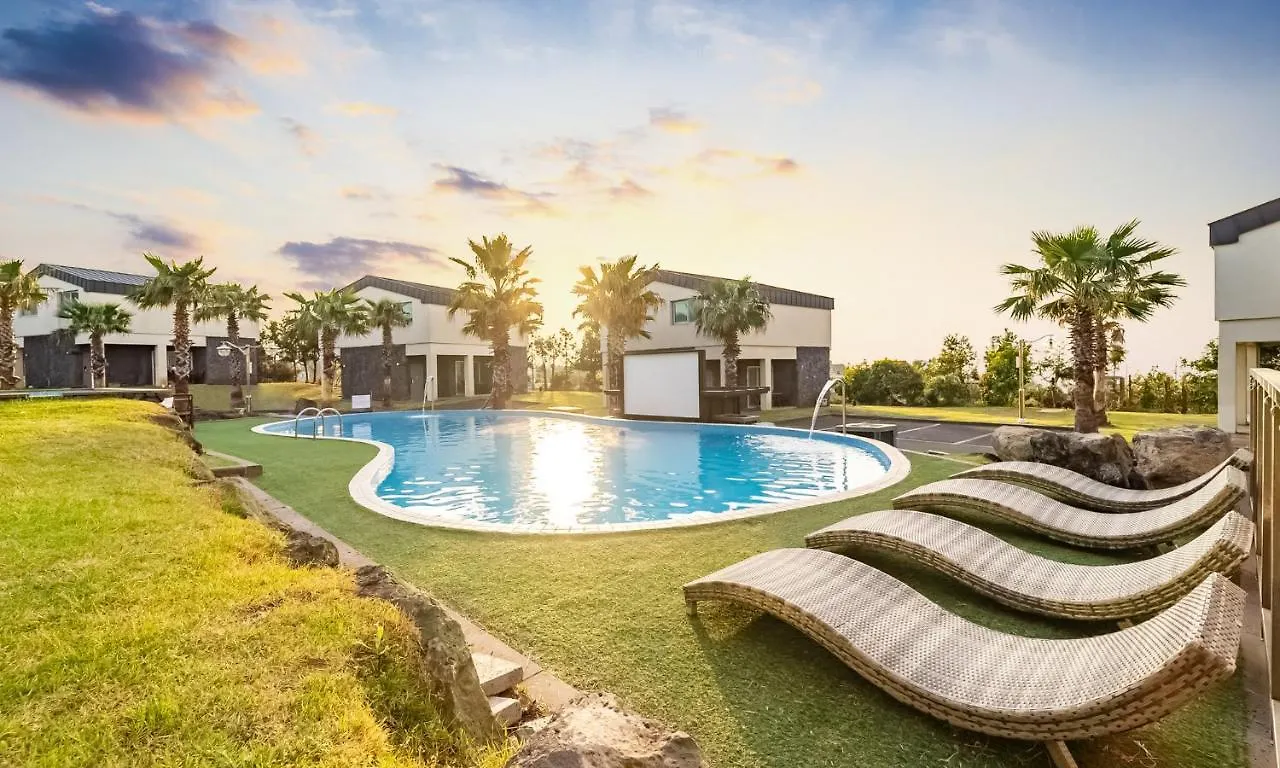 Pool And Villa Sorang Jeju