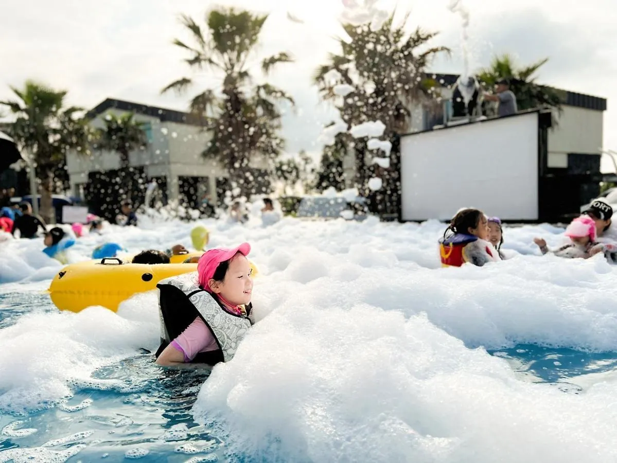 Pool And Villa Sorang Jeju