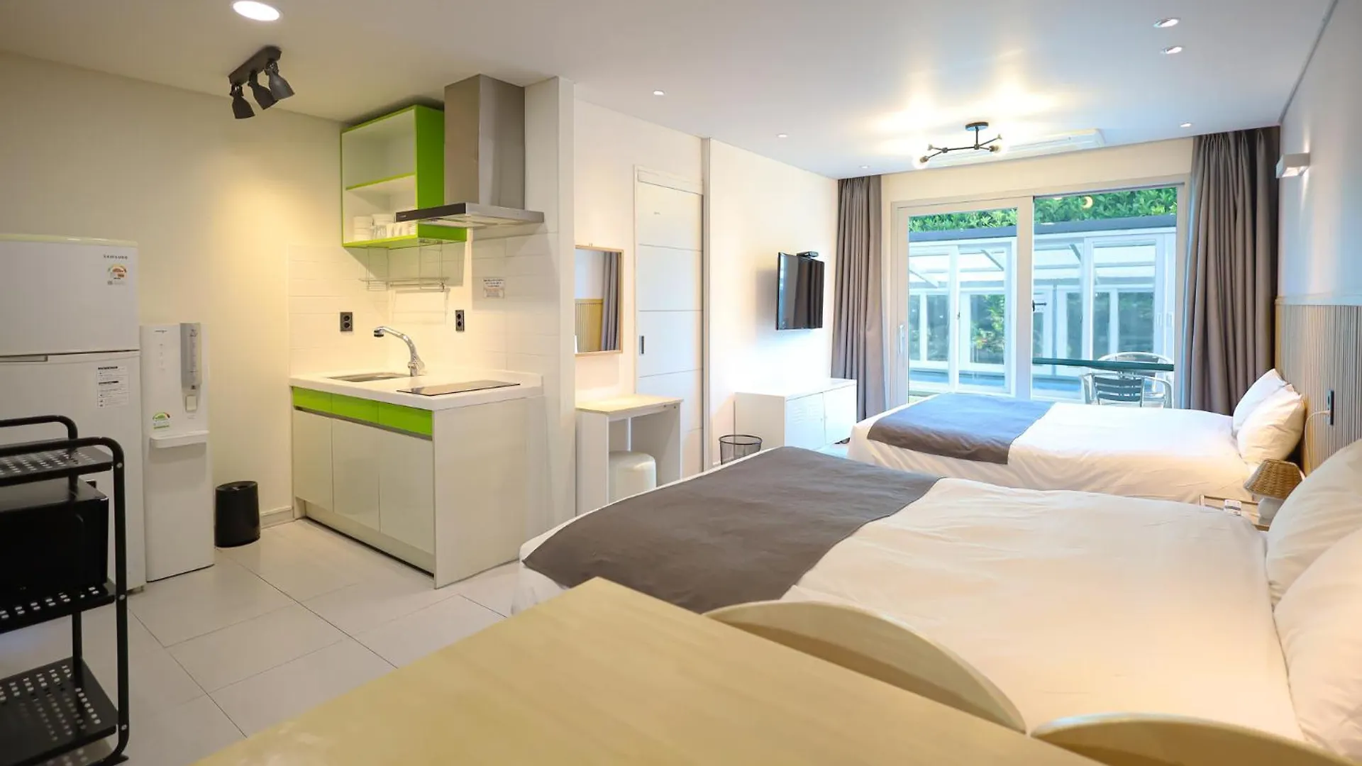 Pool And Villa Sorang Jeju 3*,  Corea del Sur