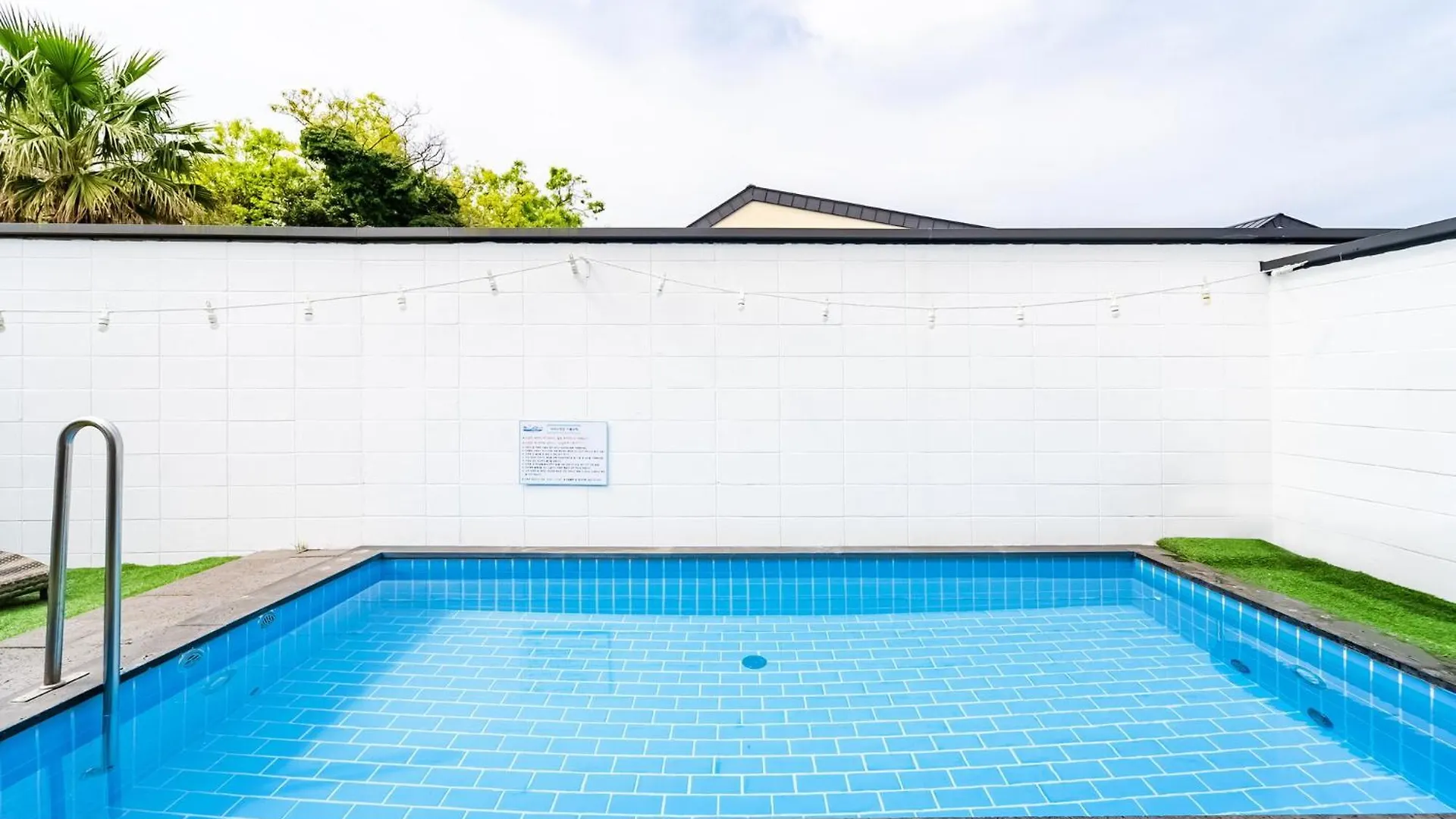 Resort Pool And Villa Sorang Jeju