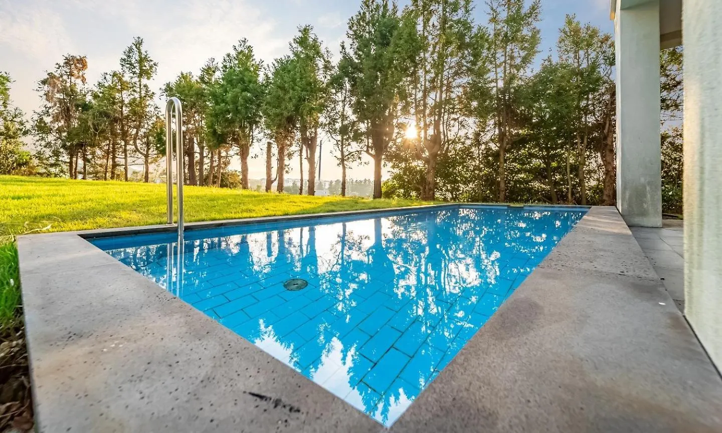 Pool And Villa Sorang Čedžu Rezort