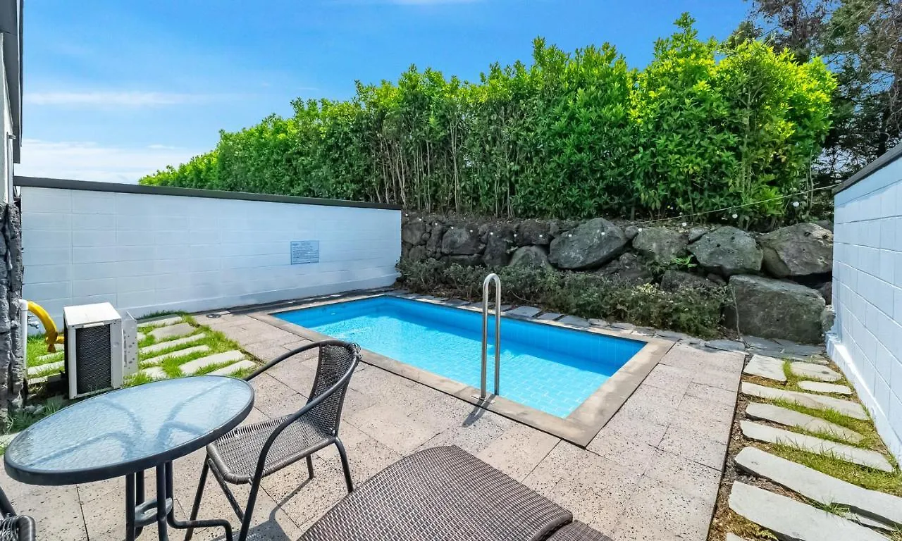 Pool And Villa Sorang Jeju 3*,  Coreia do Sul
